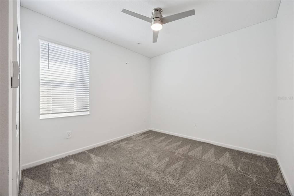 En Venta: $440,000 (3 camas, 2 baños, 2444 Pies cuadrados)