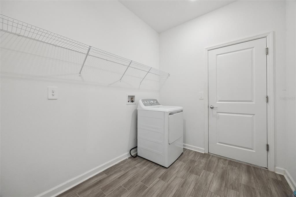 En Venta: $440,000 (3 camas, 2 baños, 2444 Pies cuadrados)