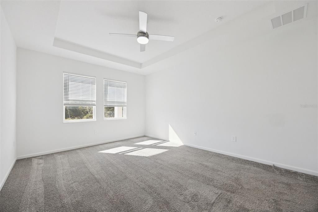 En Venta: $440,000 (3 camas, 2 baños, 2444 Pies cuadrados)