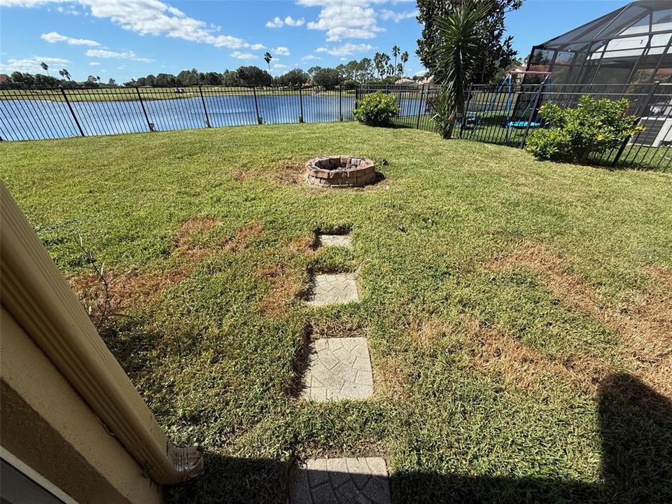 For Rent: $2,850 (3 beds, 2 baths, 1817 Square Feet)