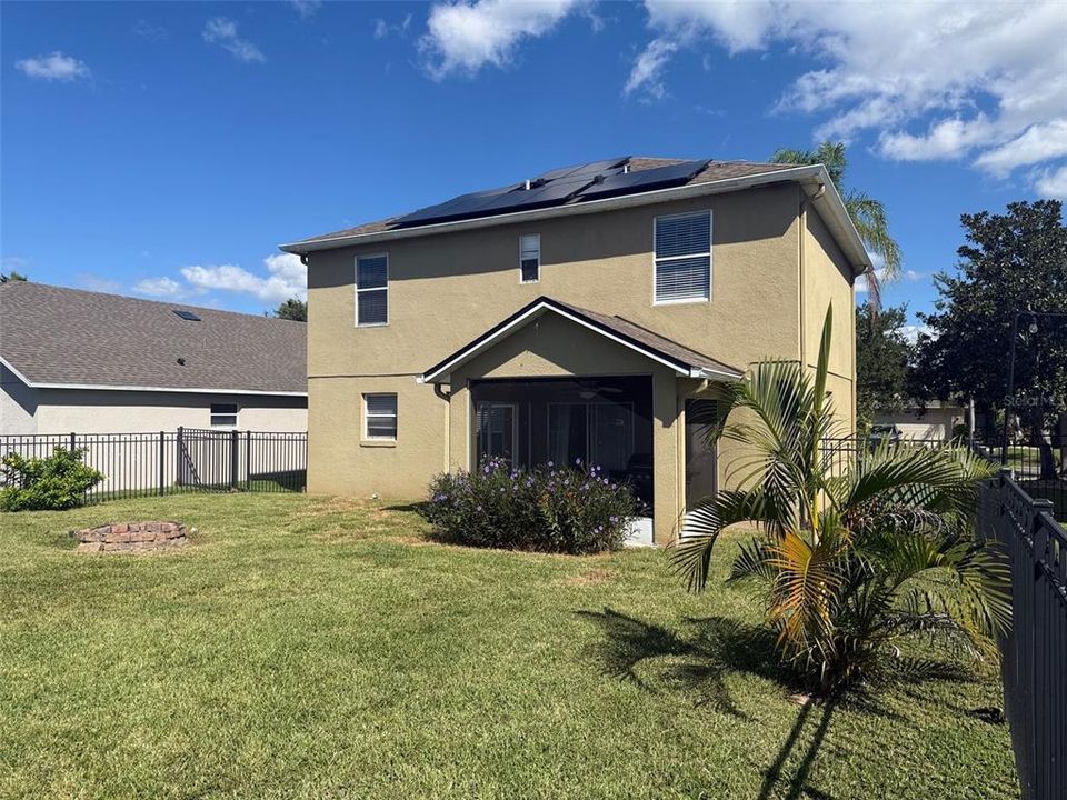 For Rent: $2,850 (3 beds, 2 baths, 1817 Square Feet)