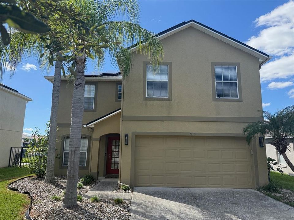 For Rent: $2,850 (3 beds, 2 baths, 1817 Square Feet)