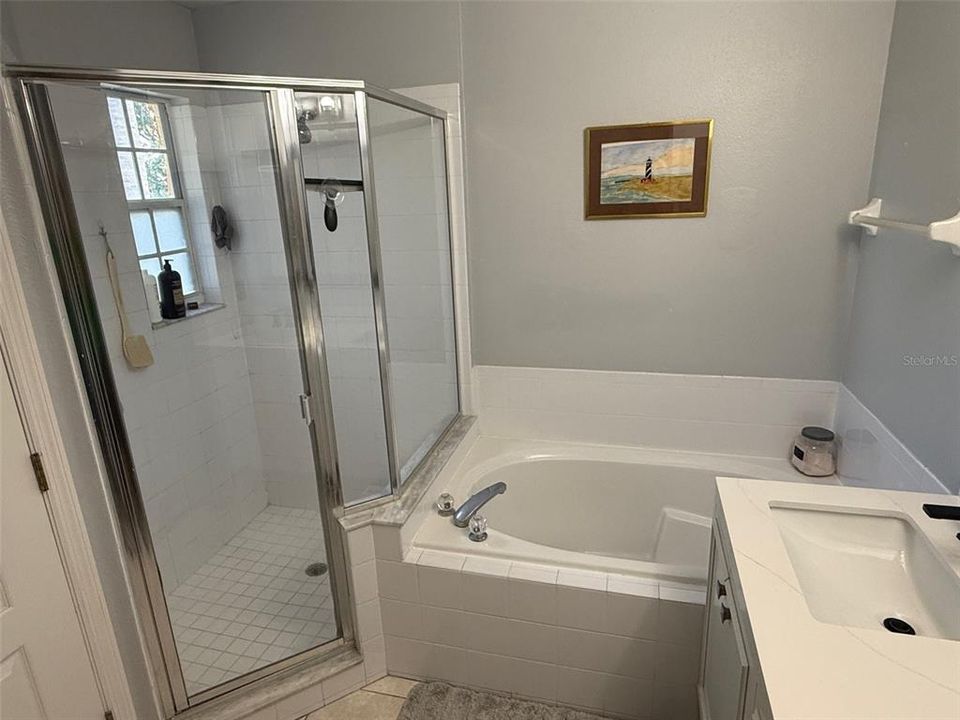 For Rent: $2,850 (3 beds, 2 baths, 1817 Square Feet)