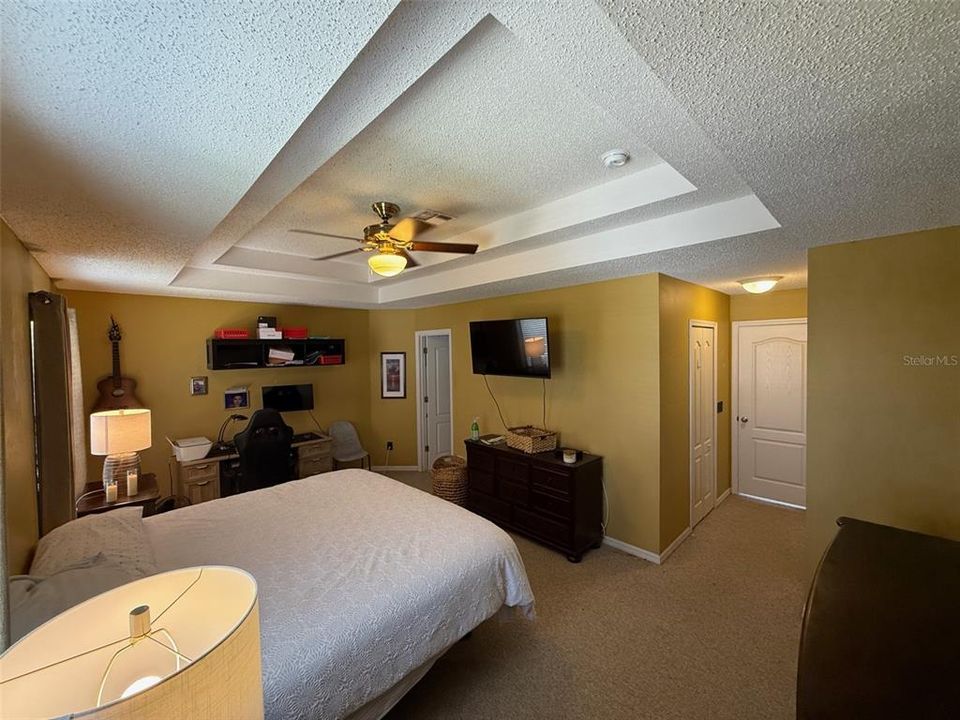 For Rent: $2,850 (3 beds, 2 baths, 1817 Square Feet)