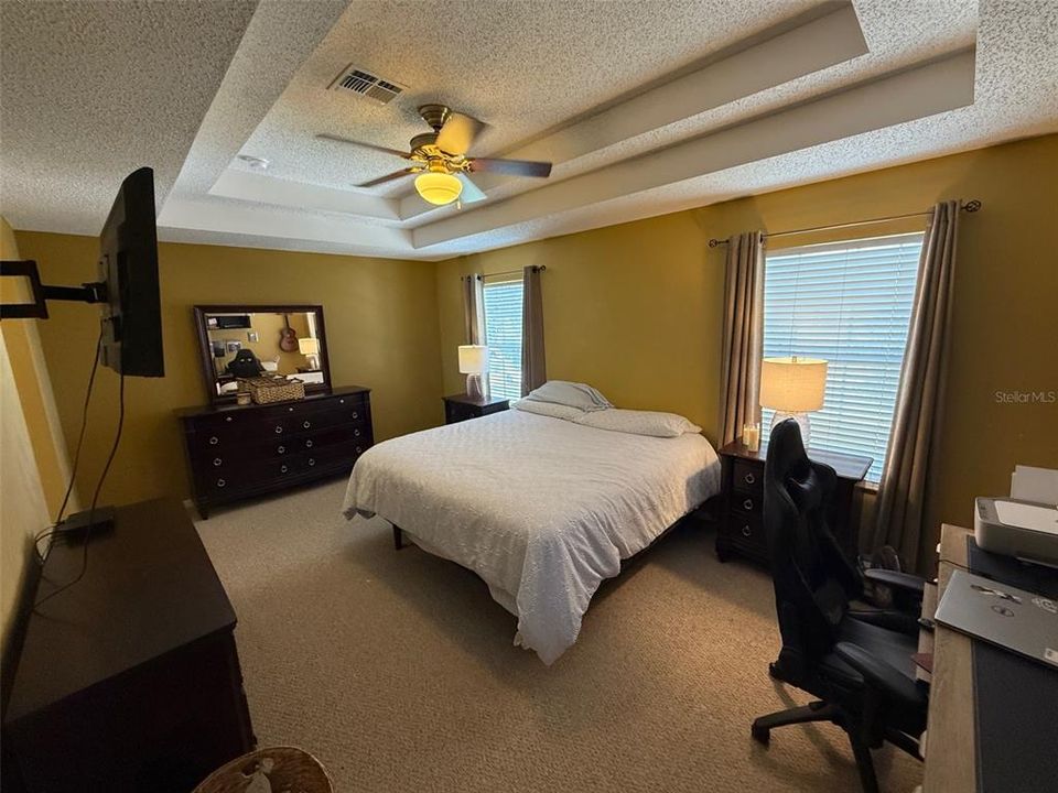 For Rent: $2,850 (3 beds, 2 baths, 1817 Square Feet)