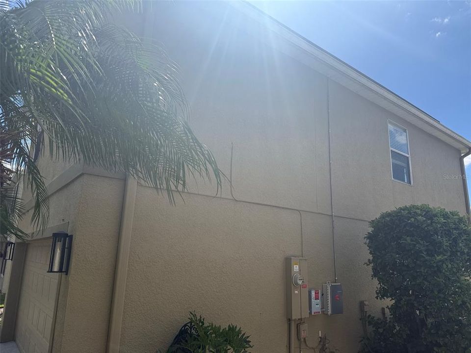 For Rent: $2,850 (3 beds, 2 baths, 1817 Square Feet)