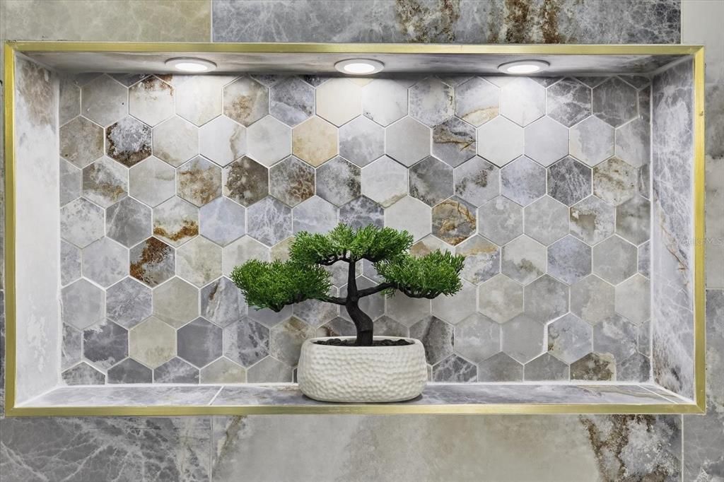 Под контрактом: $395,000 (4 спален, 3 ванн, 1500 Квадратных фут)