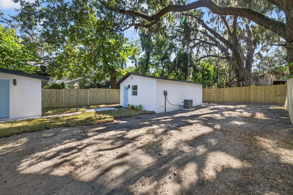 Под контрактом: $395,000 (4 спален, 3 ванн, 1500 Квадратных фут)