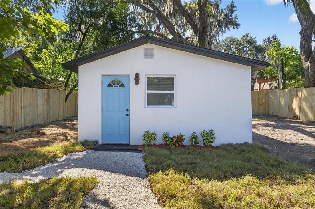 Под контрактом: $395,000 (4 спален, 3 ванн, 1500 Квадратных фут)