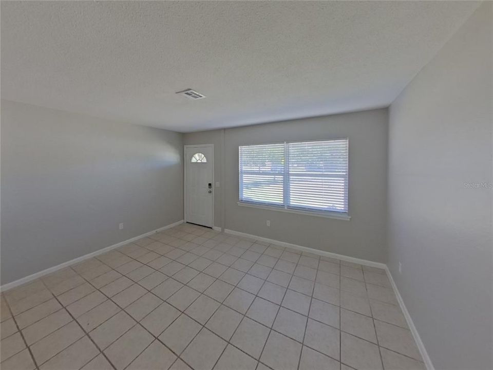 出租: $1,989 (3 贝兹, 2 浴室, 1240 平方英尺)