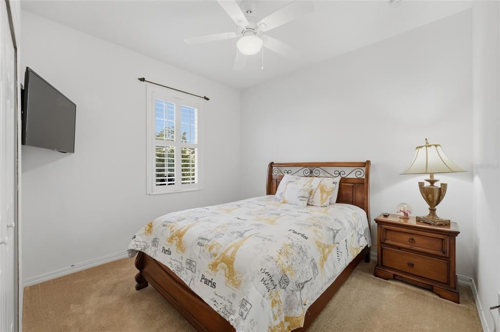 合同活跃: $349,900 (3 贝兹, 2 浴室, 1554 平方英尺)