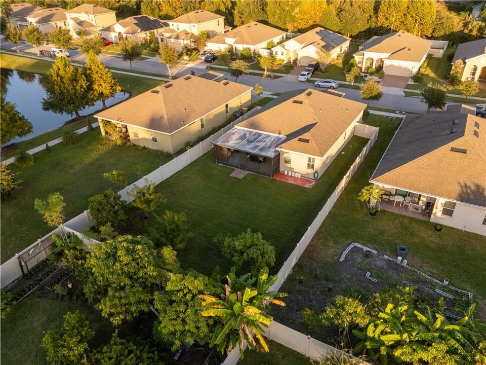 合同活跃: $349,900 (3 贝兹, 2 浴室, 1554 平方英尺)