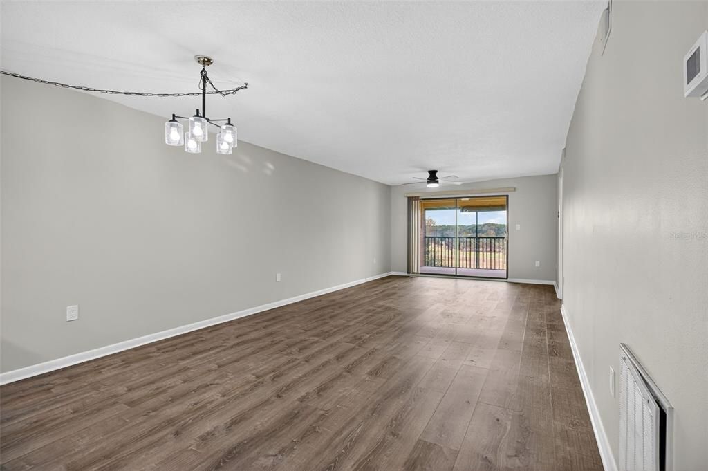 待售: $264,900 (2 贝兹, 2 浴室, 1125 平方英尺)