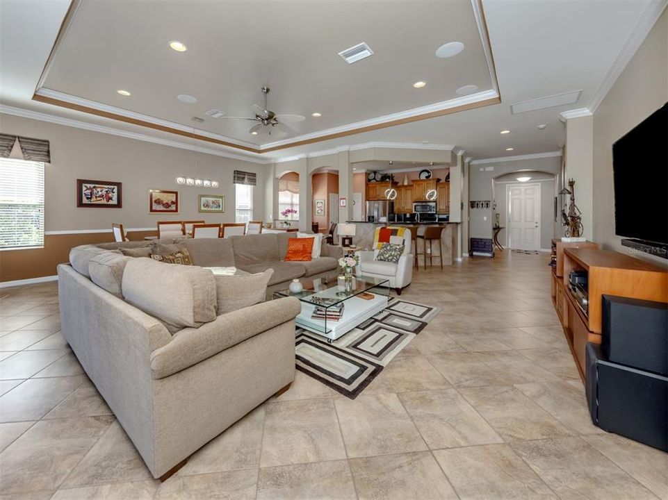 For Sale: $529,055 (2 beds, 2 baths, 1889 Square Feet)