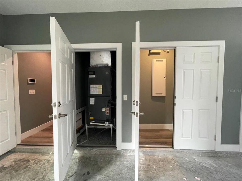 En Venta: $586,000 (3 camas, 2 baños, 2135 Pies cuadrados)