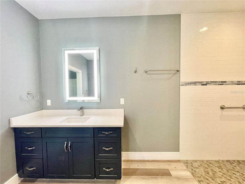 En Venta: $586,000 (3 camas, 2 baños, 2135 Pies cuadrados)