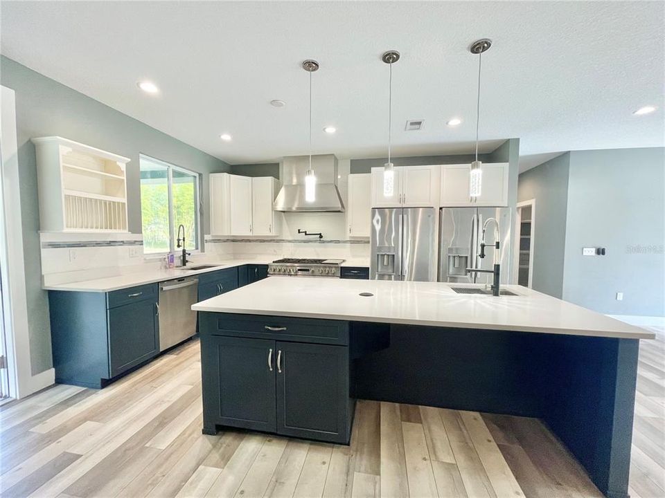 En Venta: $586,000 (3 camas, 2 baños, 2135 Pies cuadrados)