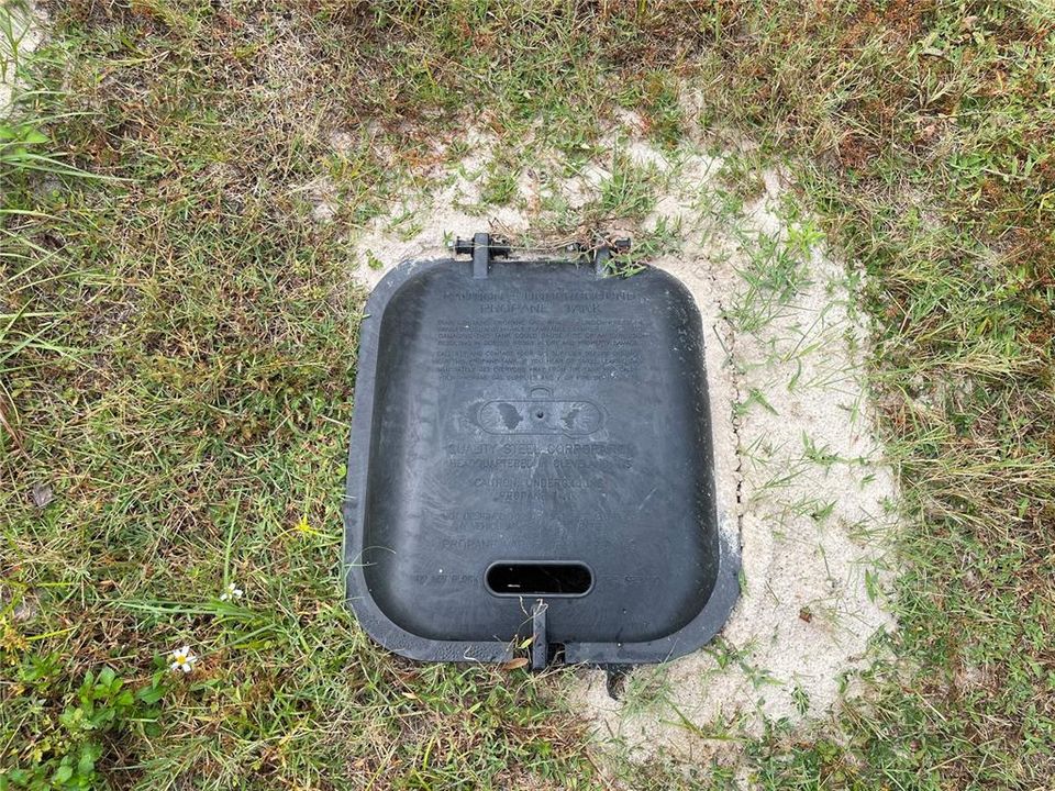 En Venta: $586,000 (3 camas, 2 baños, 2135 Pies cuadrados)