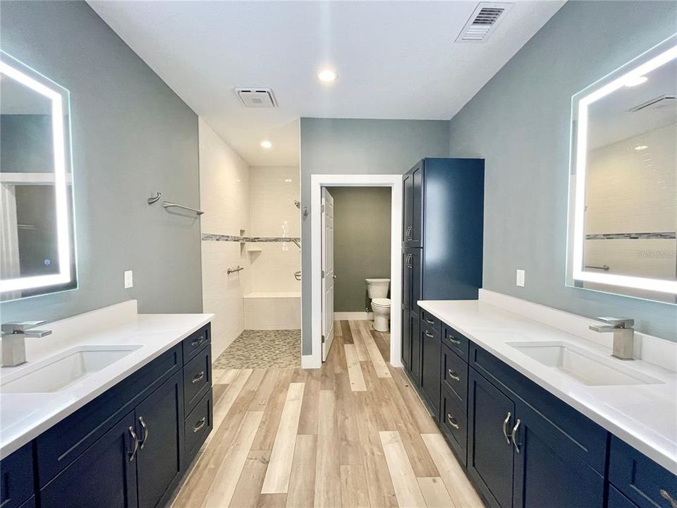 En Venta: $586,000 (3 camas, 2 baños, 2135 Pies cuadrados)