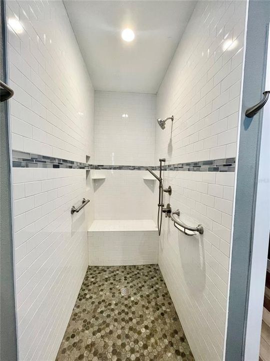 En Venta: $586,000 (3 camas, 2 baños, 2135 Pies cuadrados)