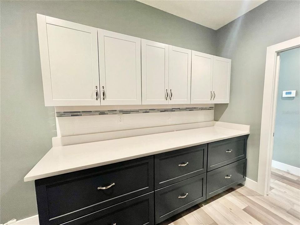 En Venta: $586,000 (3 camas, 2 baños, 2135 Pies cuadrados)