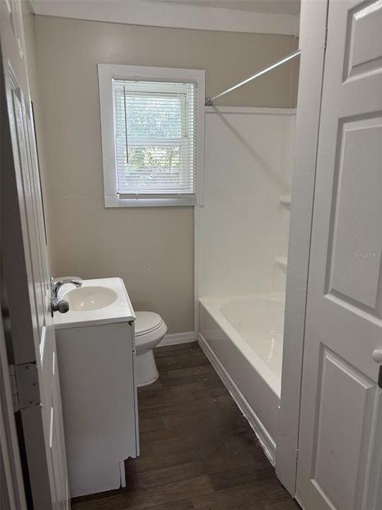 For Sale: $179,900 (3 beds, 1 baths, 1456 Square Feet)