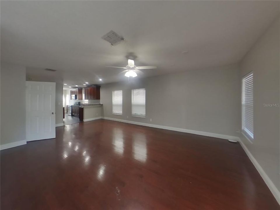 Active With Contract: $2,289 (3 beds, 2 baths, 1518 Square Feet)