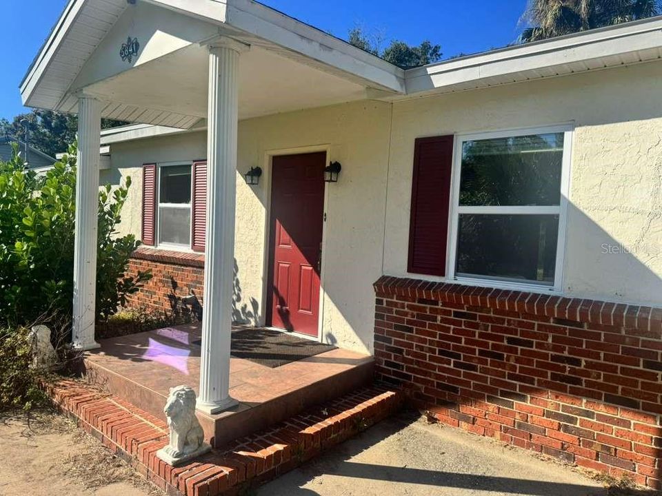 For Sale: $385,000 (3 beds, 2 baths, 1827 Square Feet)