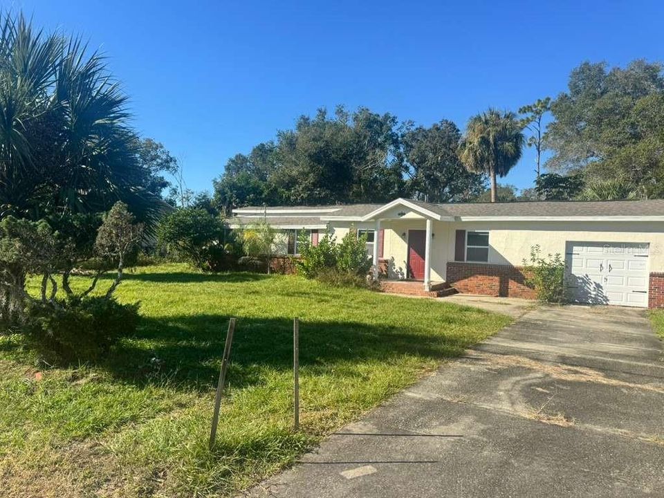 For Sale: $385,000 (3 beds, 2 baths, 1827 Square Feet)