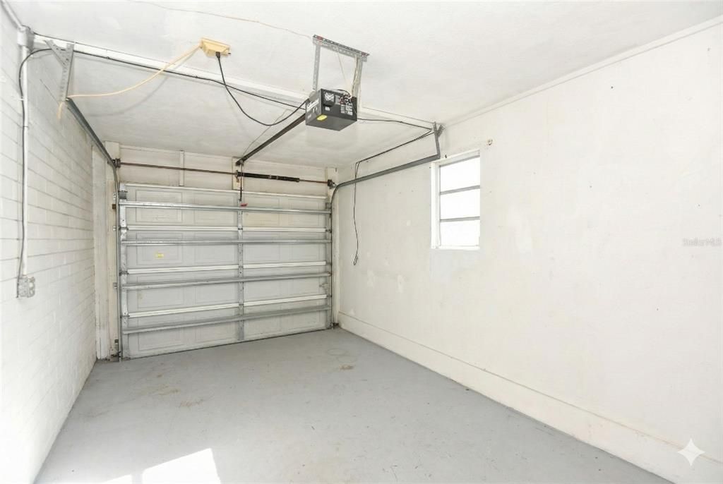 En Venta: $279,000 (2 camas, 1 baños, 811 Pies cuadrados)