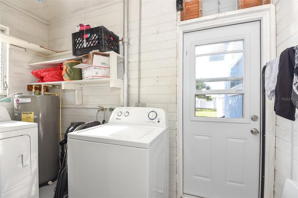 En Venta: $279,000 (2 camas, 1 baños, 811 Pies cuadrados)