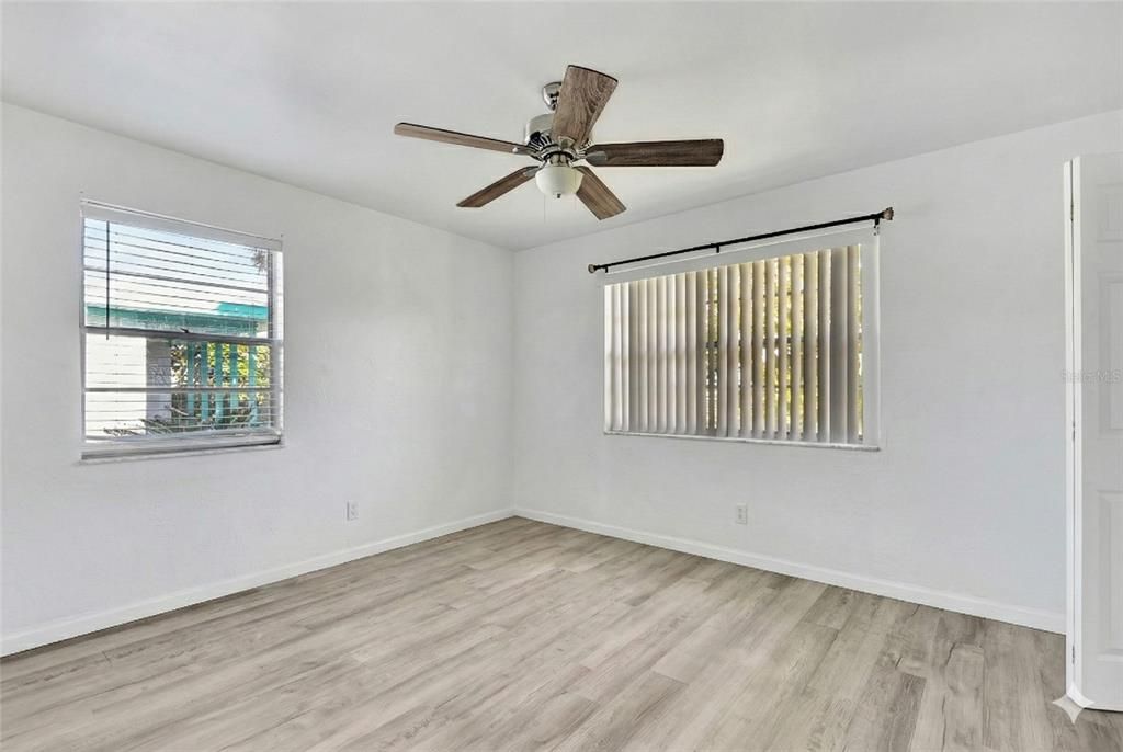 En Venta: $279,000 (2 camas, 1 baños, 811 Pies cuadrados)