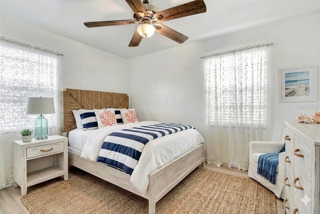 En Venta: $279,000 (2 camas, 1 baños, 811 Pies cuadrados)