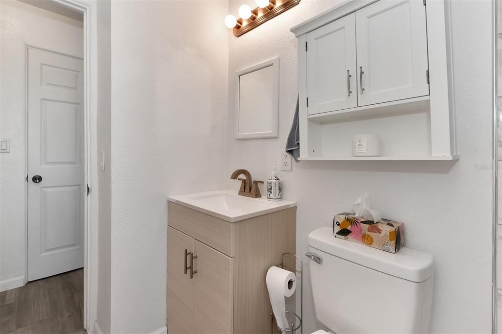 En Venta: $279,000 (2 camas, 1 baños, 811 Pies cuadrados)