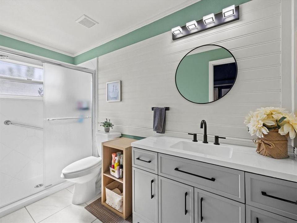 Active With Contract: $279,999 (2 beds, 2 baths, 1427 Square Feet)