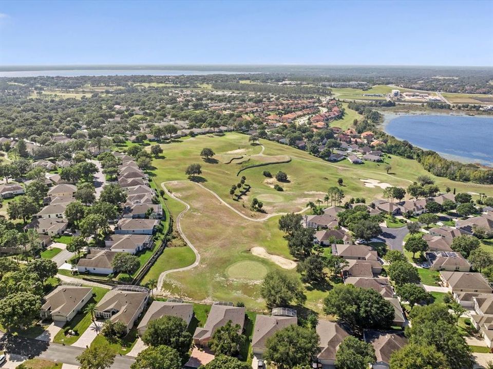 Active With Contract: $279,999 (2 beds, 2 baths, 1427 Square Feet)