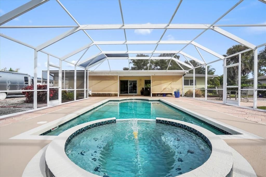 For Sale: $598,900 (3 beds, 2 baths, 1838 Square Feet)