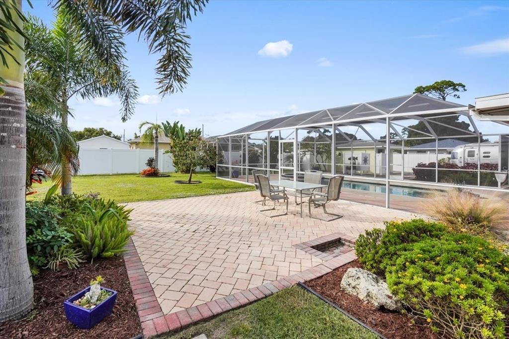 For Sale: $598,900 (3 beds, 2 baths, 1838 Square Feet)