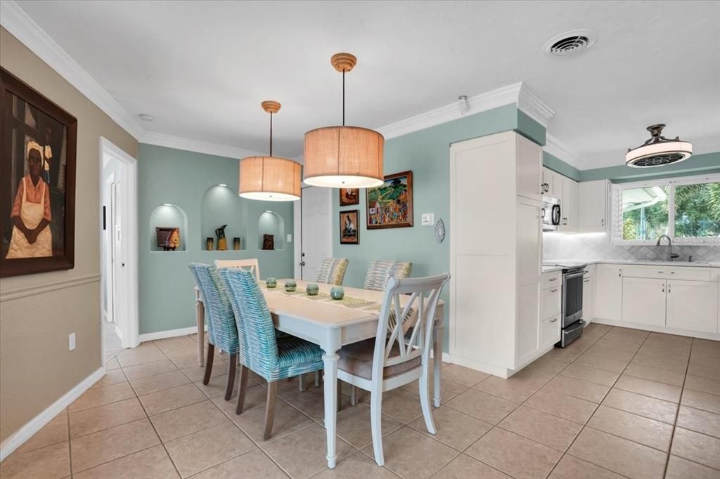 For Sale: $598,900 (3 beds, 2 baths, 1838 Square Feet)