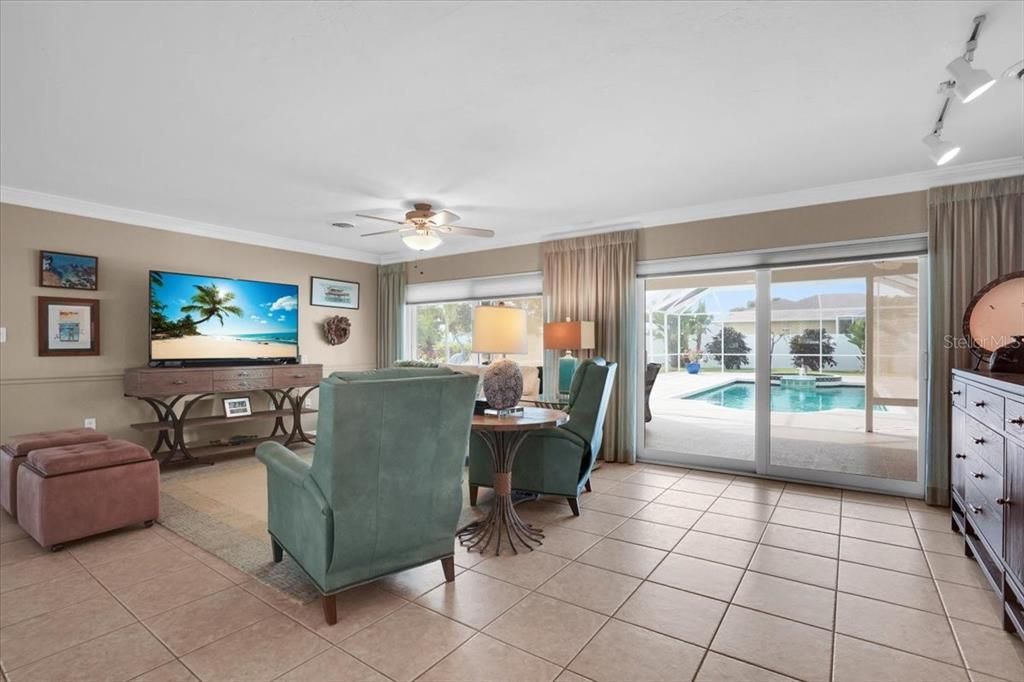 For Sale: $598,900 (3 beds, 2 baths, 1838 Square Feet)