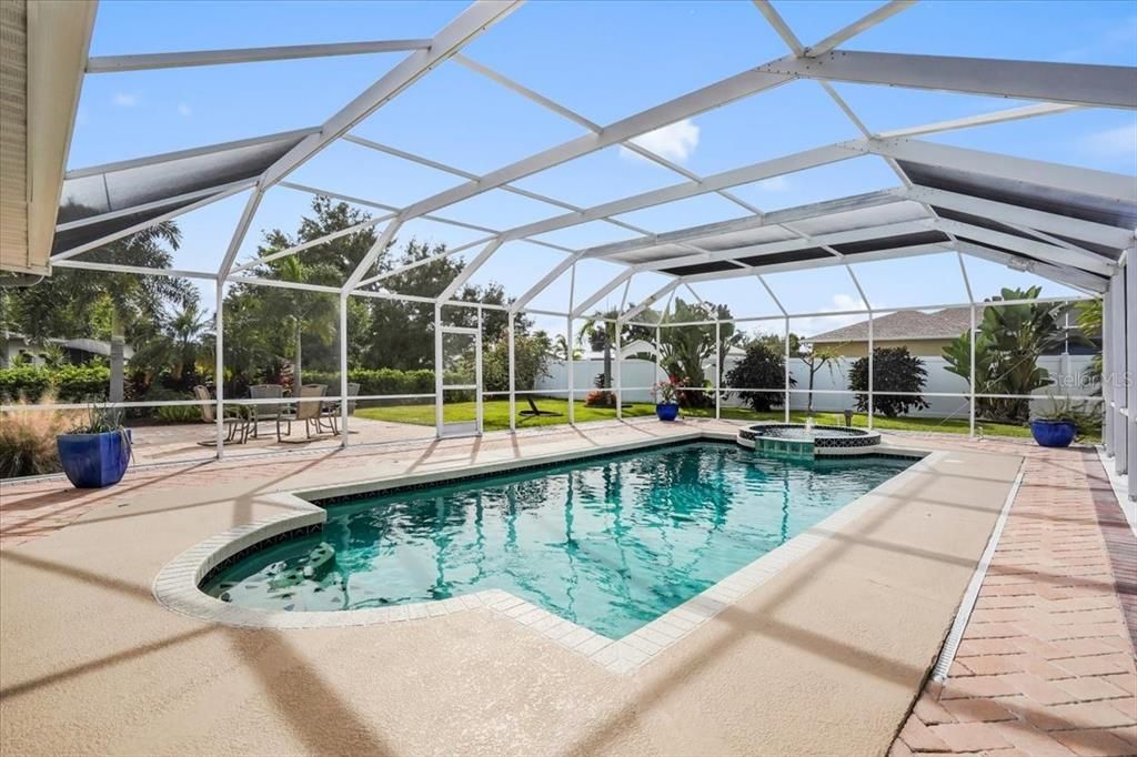 For Sale: $598,900 (3 beds, 2 baths, 1838 Square Feet)