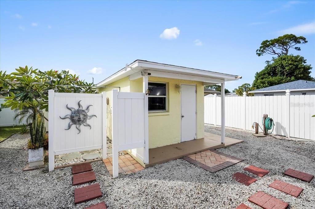 For Sale: $598,900 (3 beds, 2 baths, 1838 Square Feet)