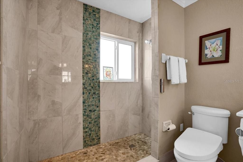 For Sale: $598,900 (3 beds, 2 baths, 1838 Square Feet)