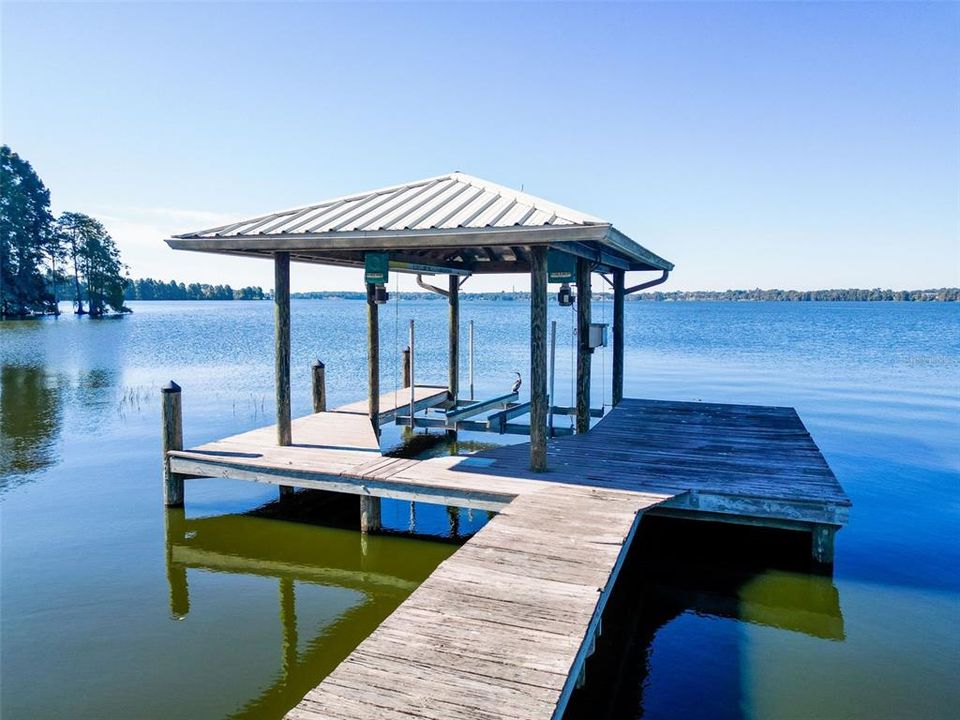 待售: $1,375,000 (5 贝兹, 3 浴室, 3310 平方英尺)