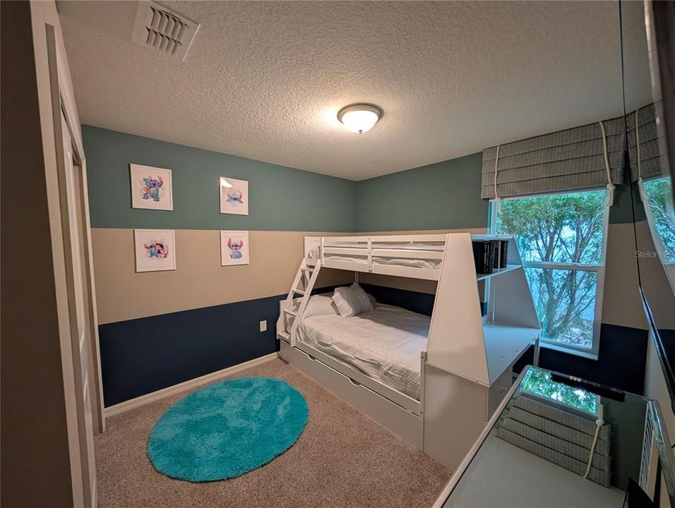 For Sale: $550,000 (4 beds, 2 baths, 1736 Square Feet)