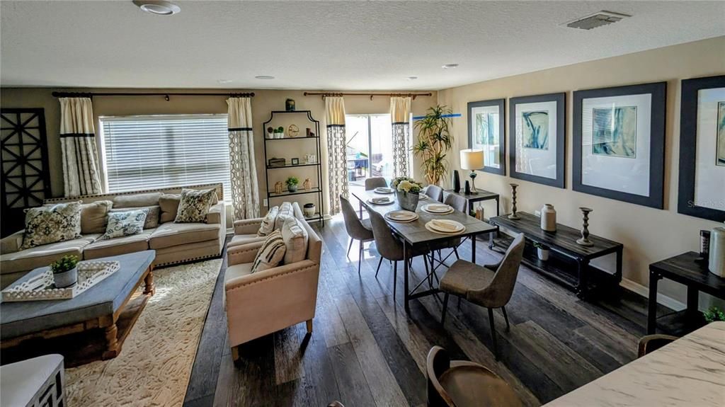 For Sale: $550,000 (4 beds, 2 baths, 1736 Square Feet)