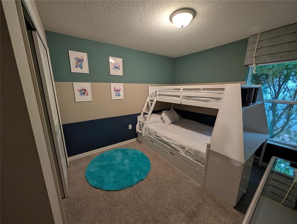 For Sale: $550,000 (4 beds, 2 baths, 1736 Square Feet)