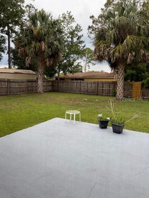 Active With Contract: $300,000 (3 beds, 2 baths, 2020 Square Feet)