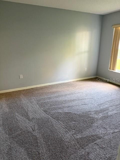 Active With Contract: $300,000 (3 beds, 2 baths, 2020 Square Feet)