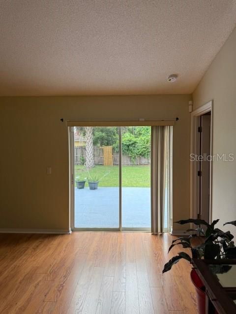 Active With Contract: $300,000 (3 beds, 2 baths, 2020 Square Feet)